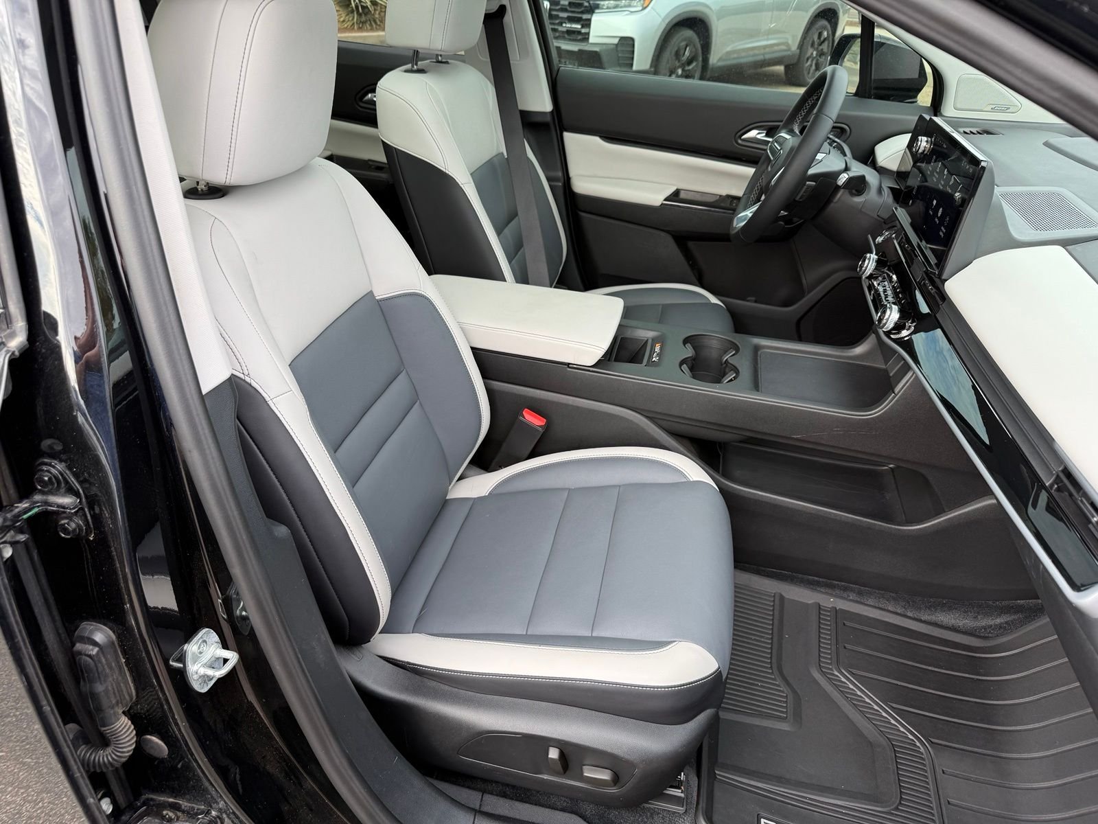 Certified Used 2025 Raven Black Honda Touring image 33
