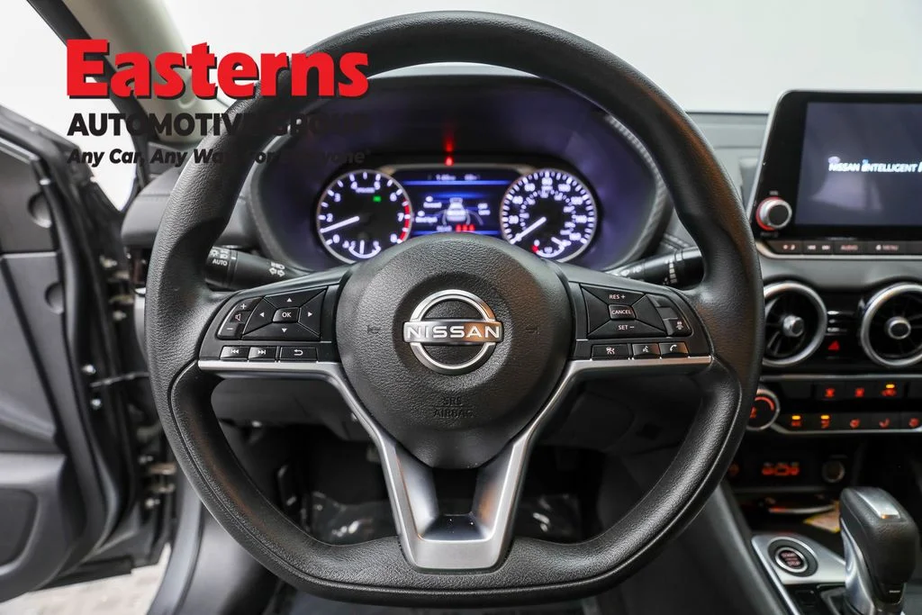 Used 2024 Gray Nissan SV image 10