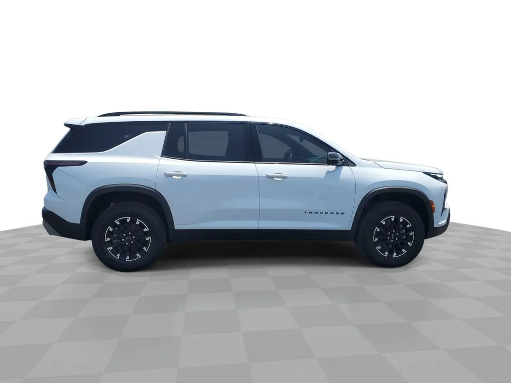New 2026 Polar White Tricoat Chevrolet Z71 image 9