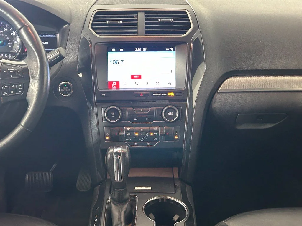 Used 2018 Ford Explorer XLT with VIN 1FM5K8D8XJGA55655 for sale in Elk River, Minnesota