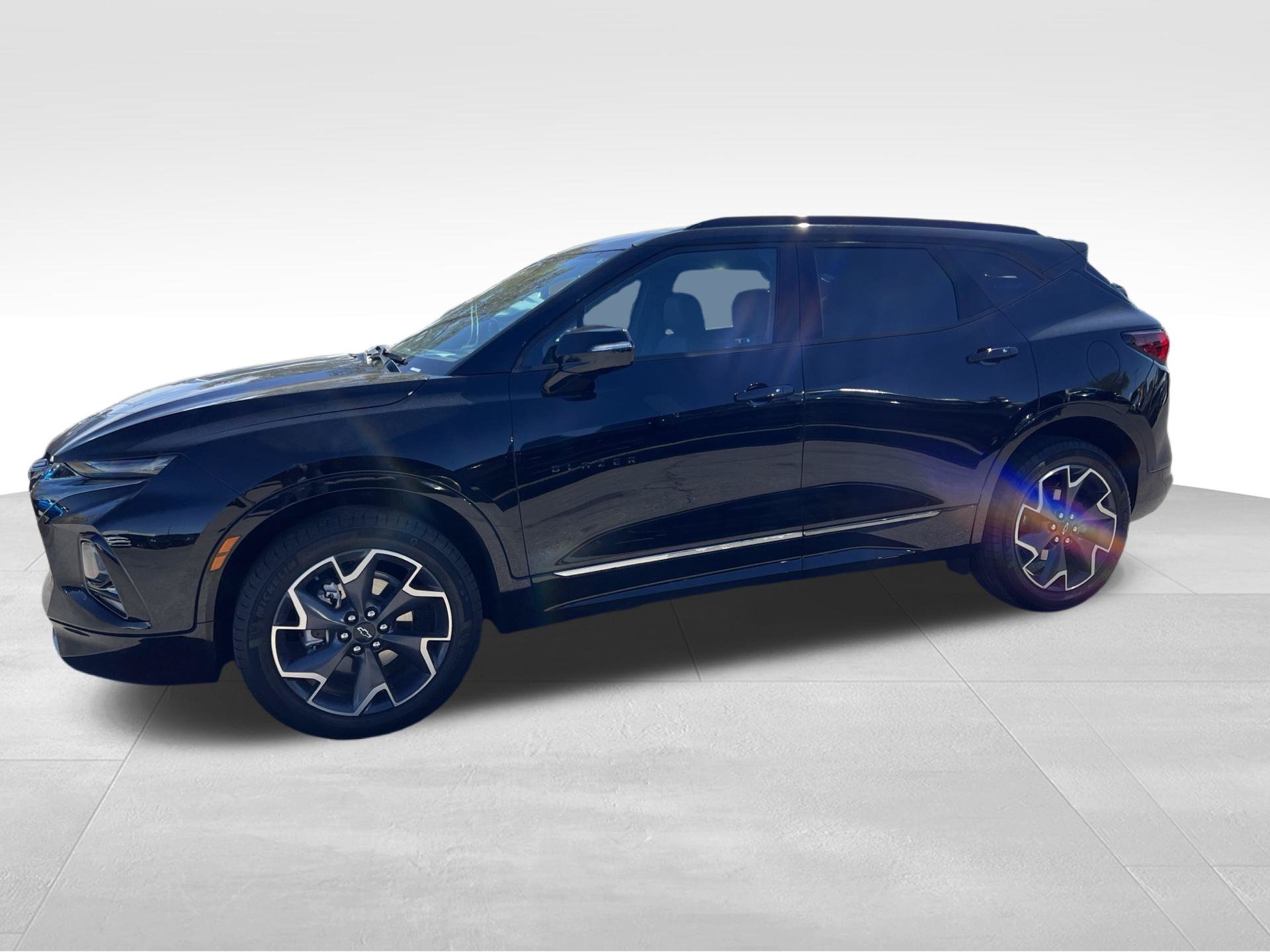 Used 2022 Black Chevrolet RS image 8