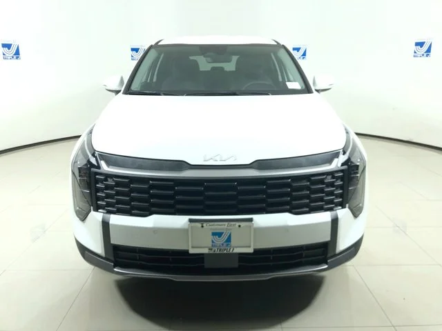 New 2026 SNOW WHITE PEARL Kia LX image 8