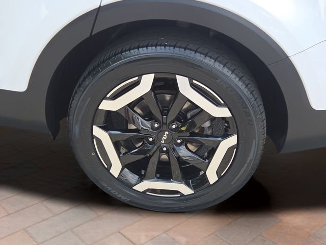 Certified Used 2023 White Kia S image 27