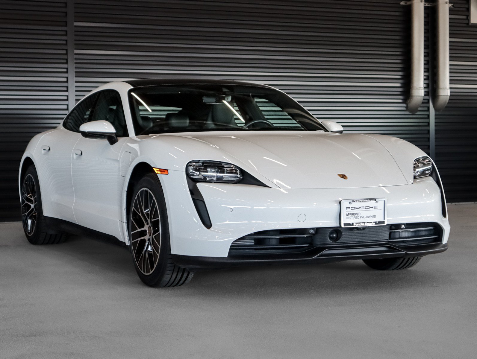 Used 2024 White Porsche  image 9