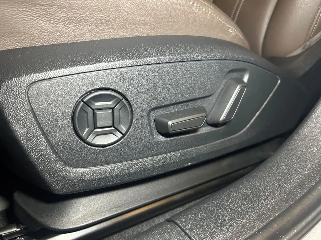 Used 2024 Florett Silver Audi 40 Premium image 20