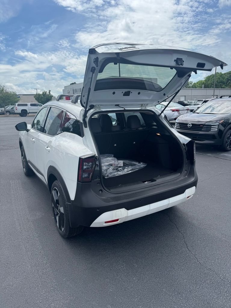 New 2026 Aspen White TriCoat Nissan SR image 15