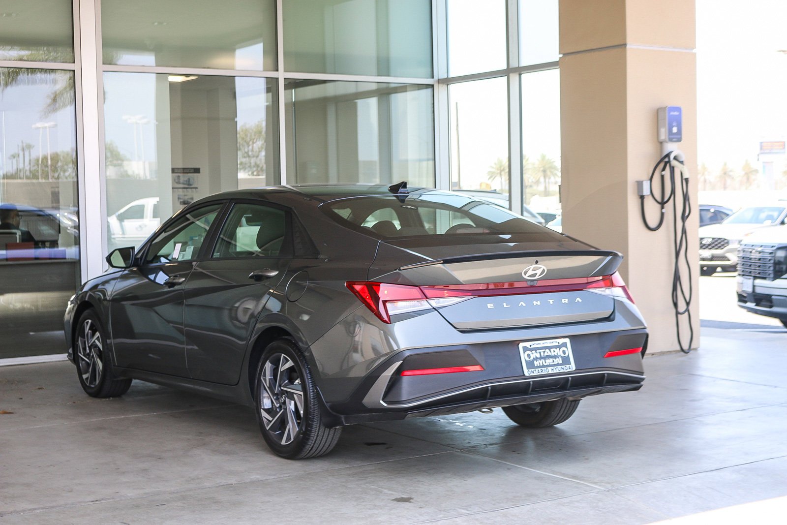 2025 Hyundai Elantra SEL - Photo 7