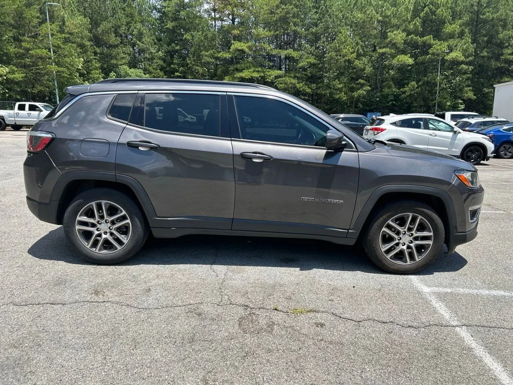 Used 2020 Gray Jeep Latitude image 8