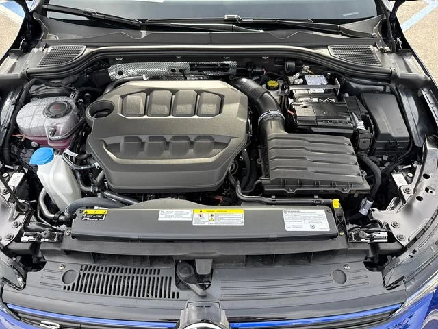 New 2026 Lapiz Blue Metallic Volkswagen 2.0T image 15