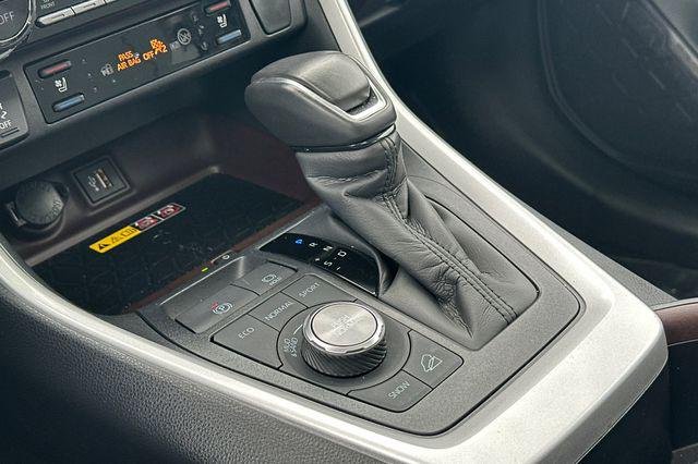 Certified Used 2025 MIDNIGHT BLACK METALLIC Toyota  image 26
