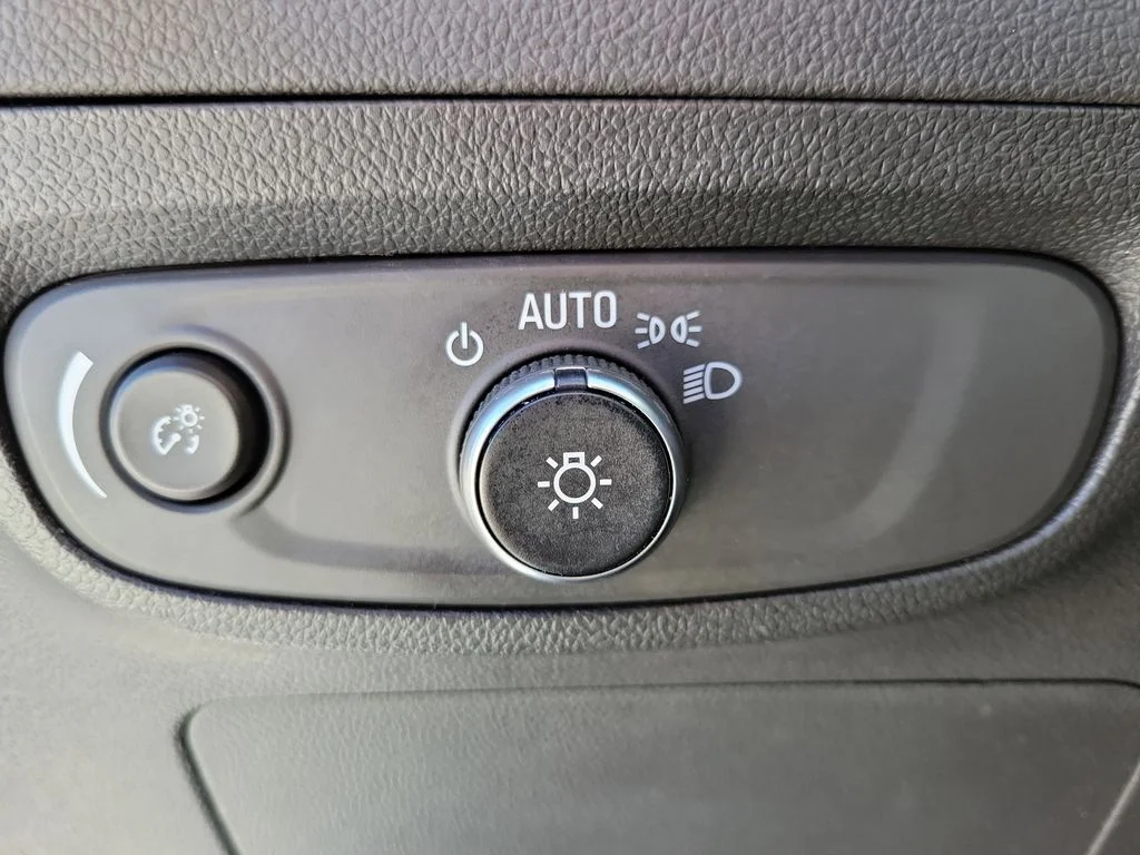 Used 2024 White Buick Preferred image 19