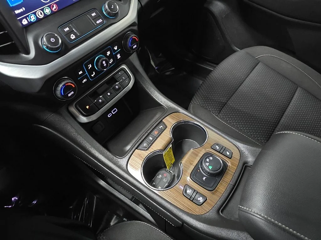 Used 2023 Black GMC SLE image 26