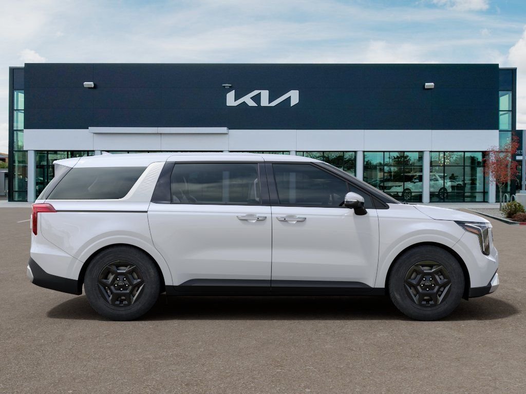 New 2026 White Kia LXS image 7