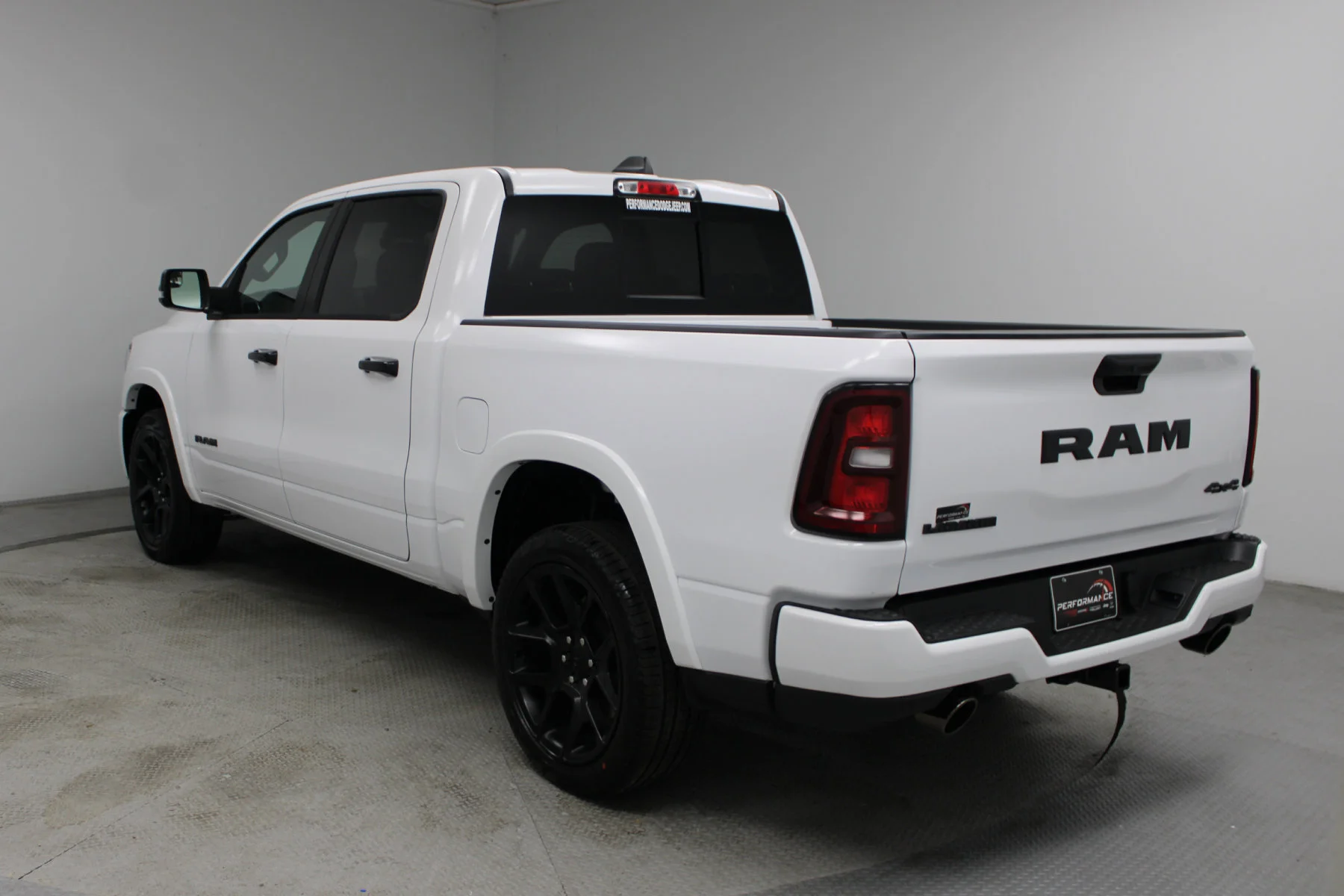 New 2026 Bright White Clear-Coat Exterior Paint RAM Laramie 4x4 Crew Cab image 25