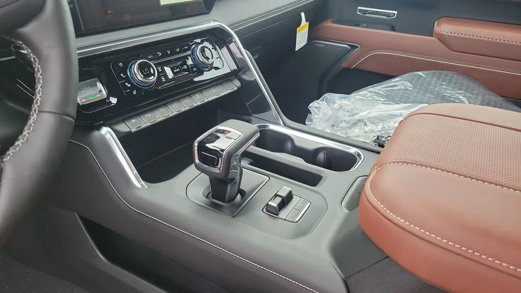 New 2026 Glacier White Tricoat GMC Denali Ultimate image 20