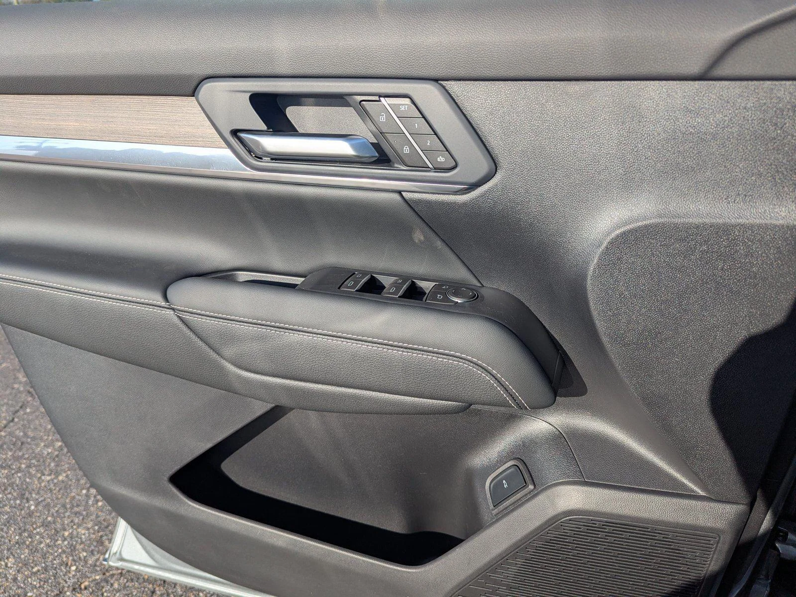 New 2026 Sterling Metallic GMC Denali image 17