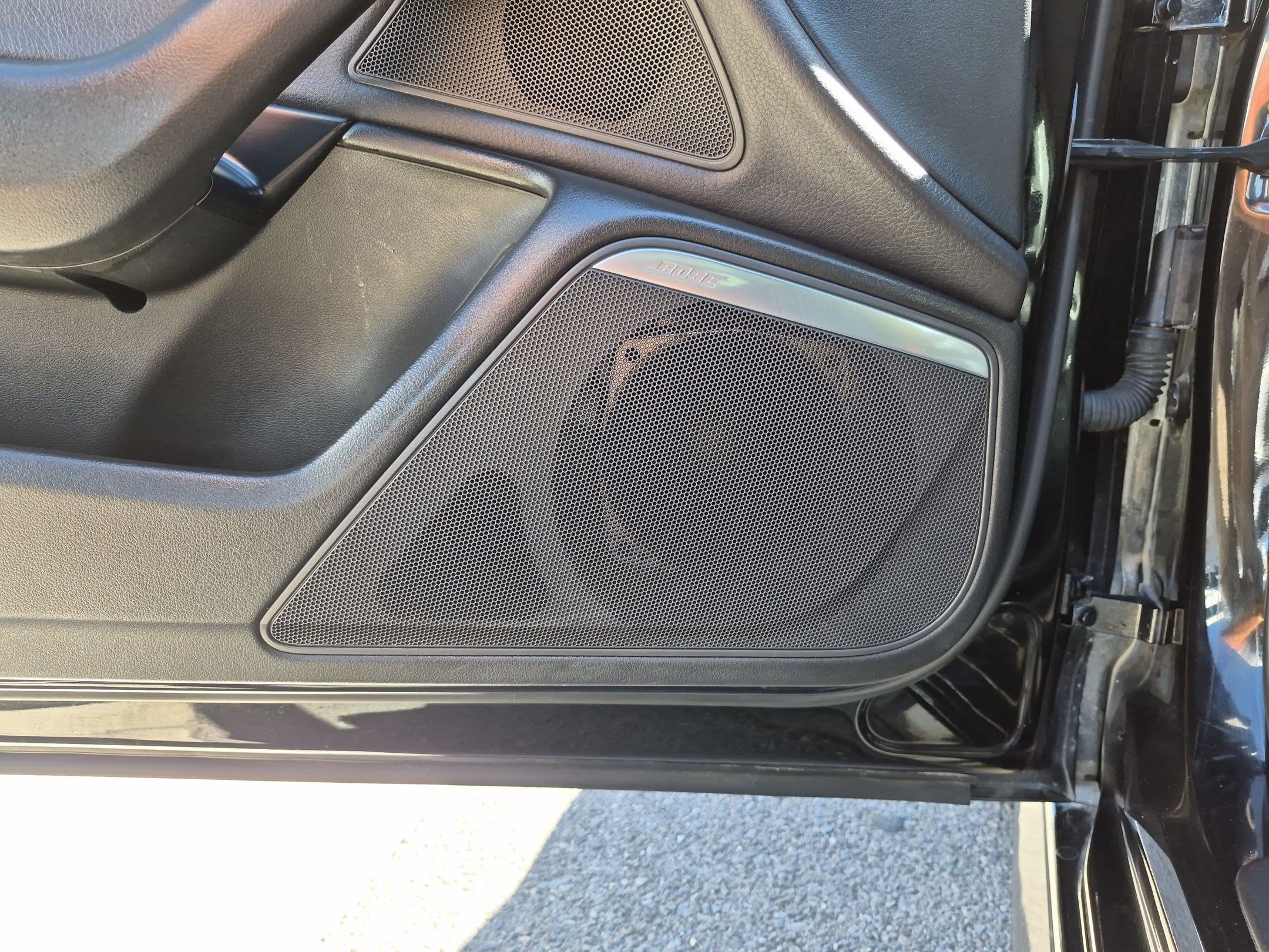 Used 2018 Brilliant Black Audi Premium Plus image 12