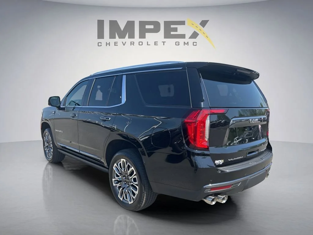 Used 2023 Onyx Black GMC Denali Ultimate image 3