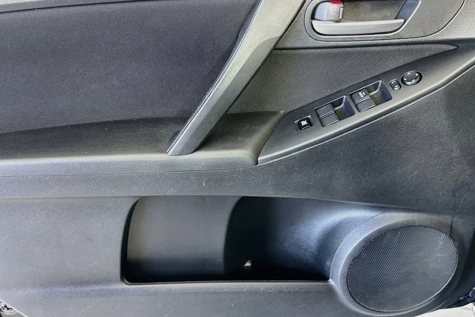 Used 2013 Black Mica Mazda i SV image 15