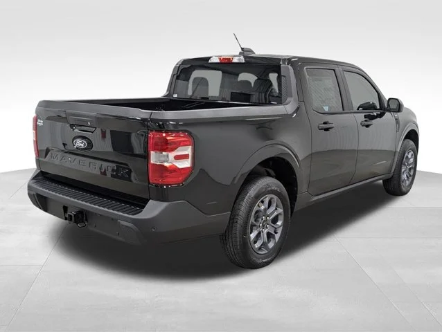 New 2026 Shadow Black Ford XLT image 48