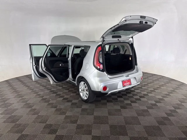 Used 2019 Silver Kia Plus image 19