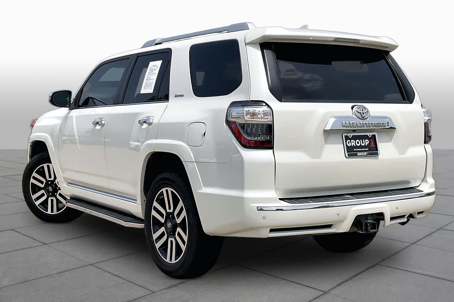 Used 2016 Blizzard Pearl Toyota Limited image 11