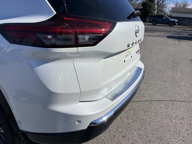 New 2026 Everest White Pearl TriCoat Nissan Platinum image 10