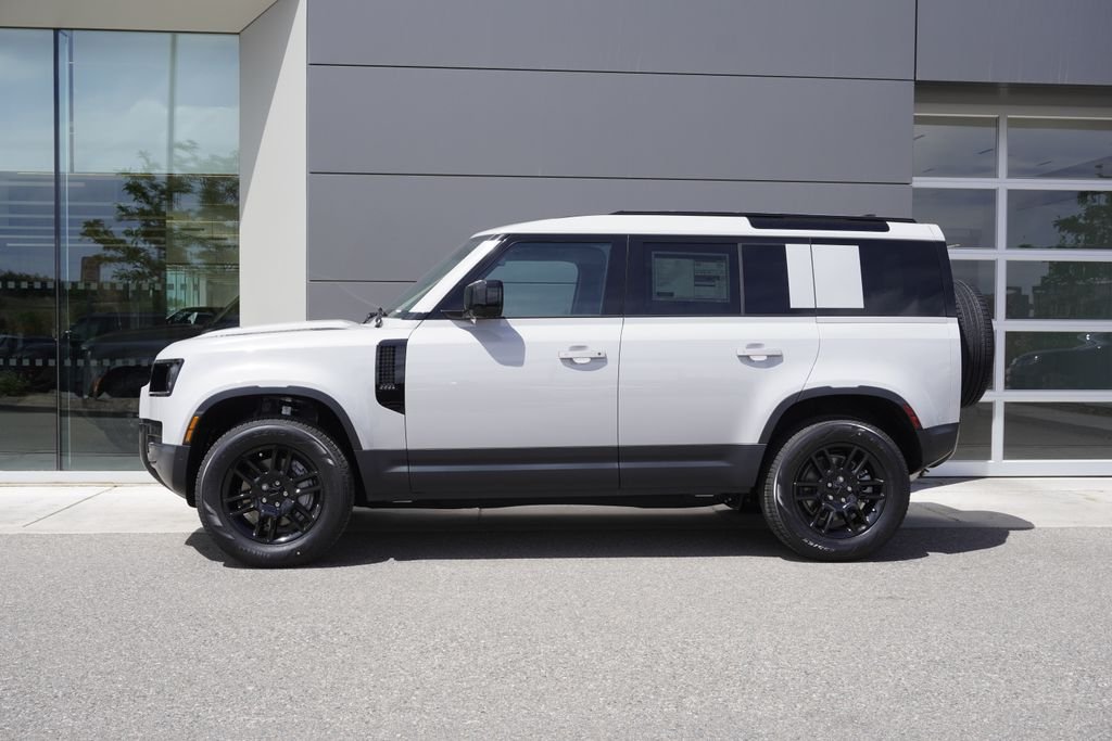 New 2026 Borasco Grey Land Rover S image 8