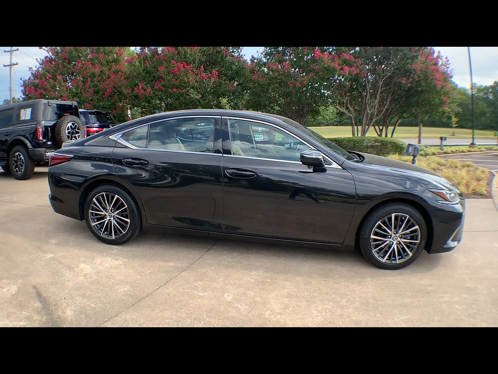 Certified Used 2025 Caviar Lexus 350 image 9