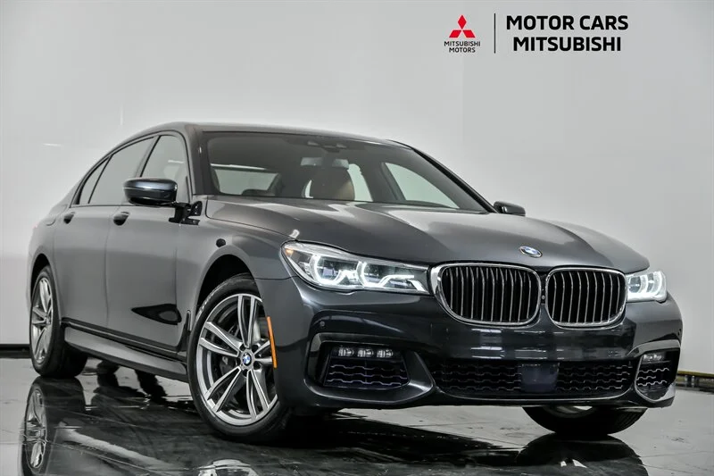 2016 BMW 7 Series 750i xDrive's photo