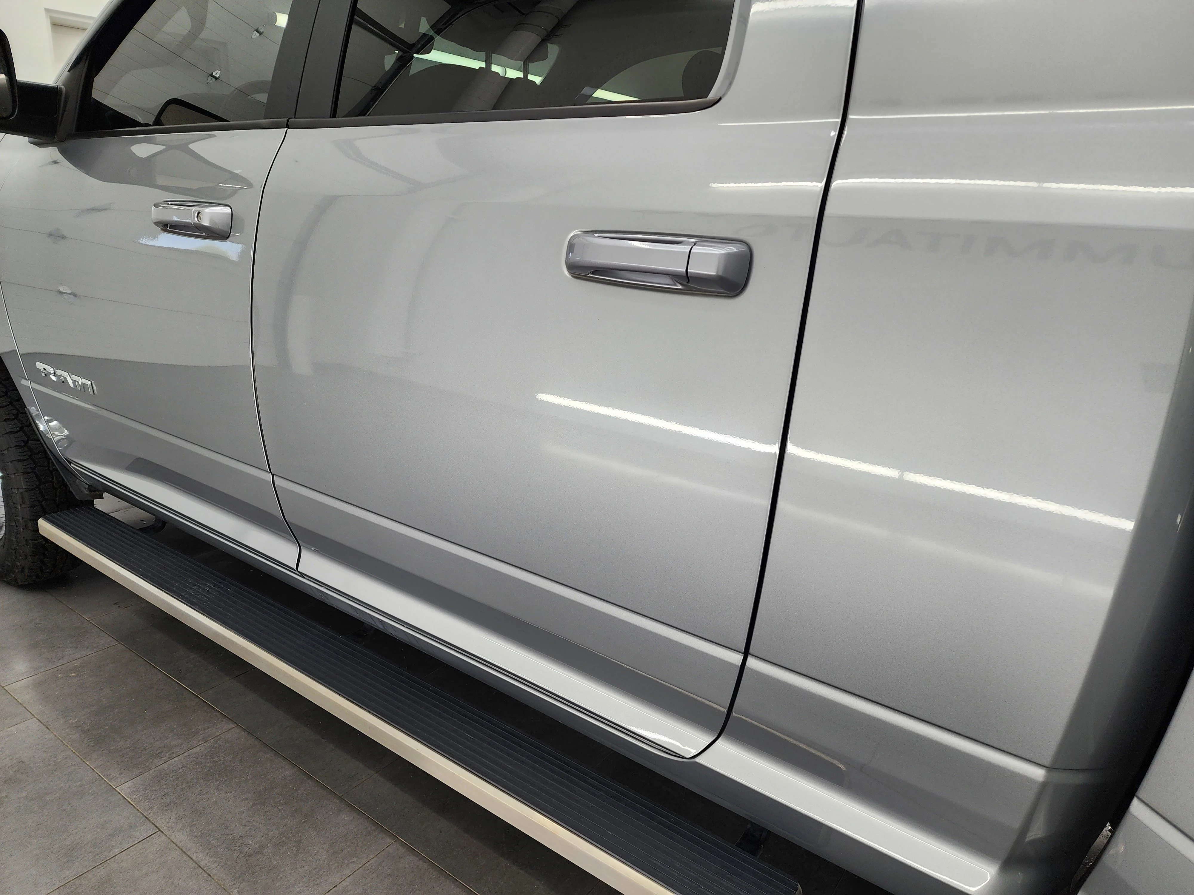 Used 2022 Billet Silver Metallic Clearcoat Ram Big Horn image 33