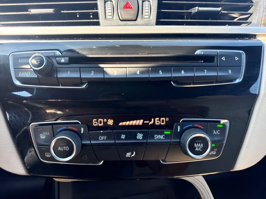 Used 2018 Blue BMW sDrive28i image 16