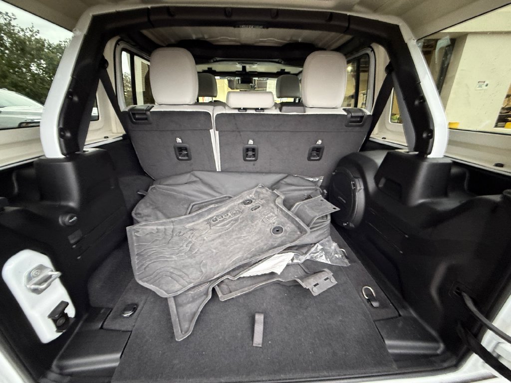 Used 2023 White Jeep Sahara 4xe image 19