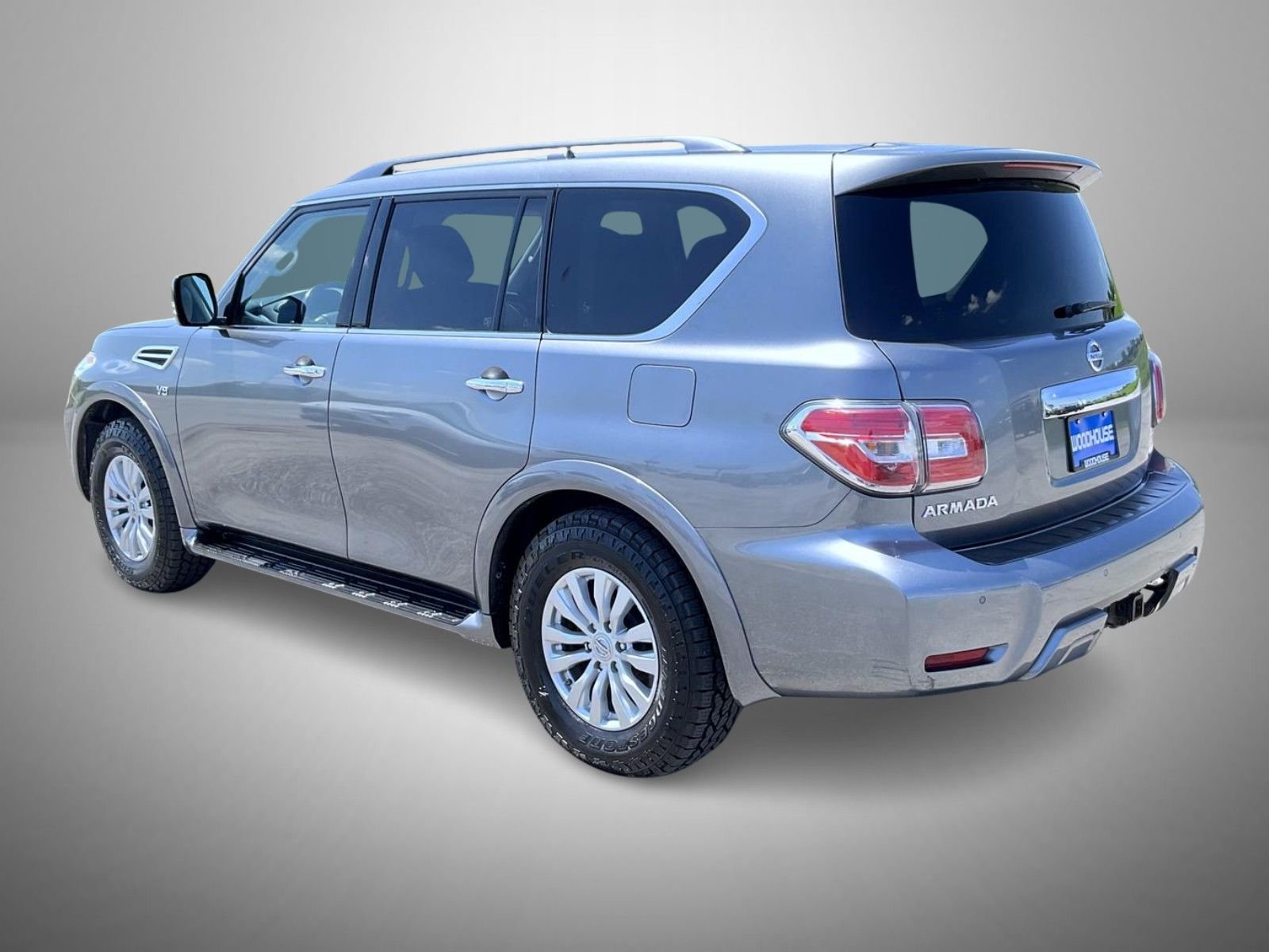 Used 2019 Gray Nissan SV image 7