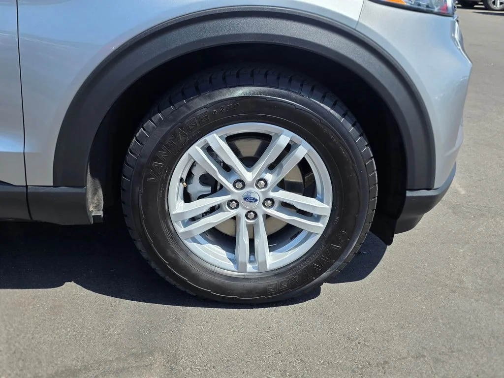 2024 Ford Explorer XLT - Photo 8