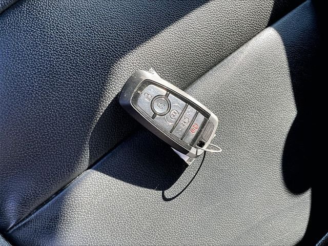 Used 2018 Red Ford XLT image 11