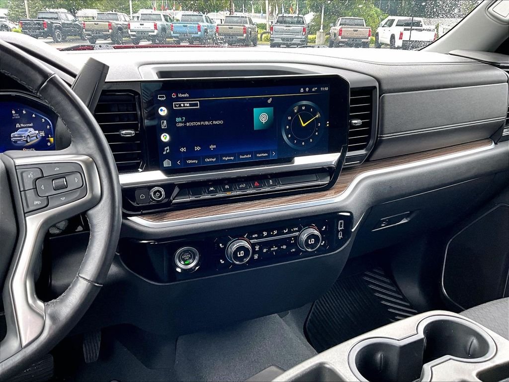 Used 2022 Red Chevrolet LT image 18