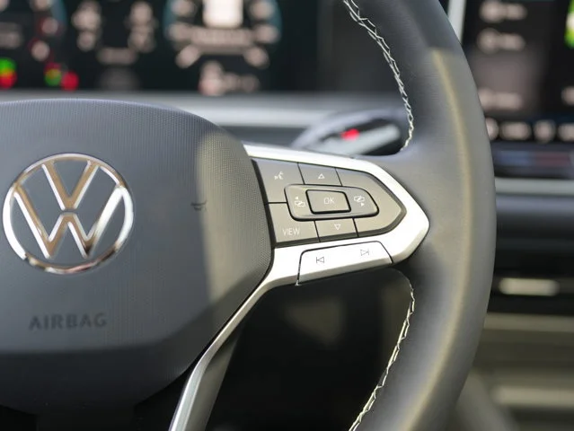 New 2026 Monterey Blue Pearl Volkswagen 2.0T SE image 20