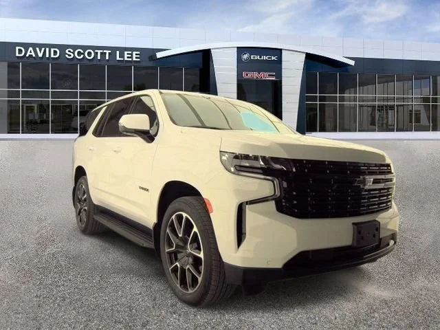 Used 2023 Summit White Chevrolet RST image 2