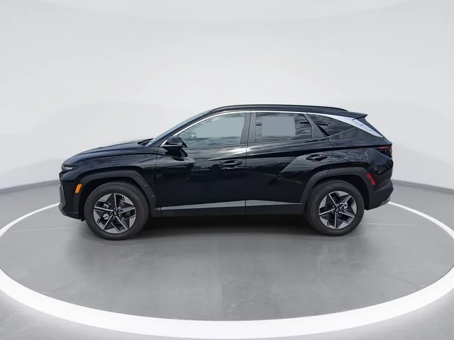 Used 2026 Black Hyundai SEL Premium image 5