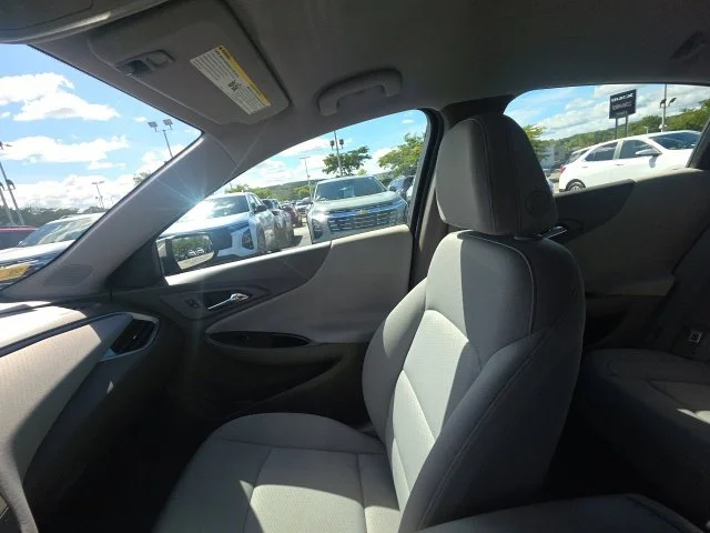 Used 2025 Gray Chevrolet LT image 22