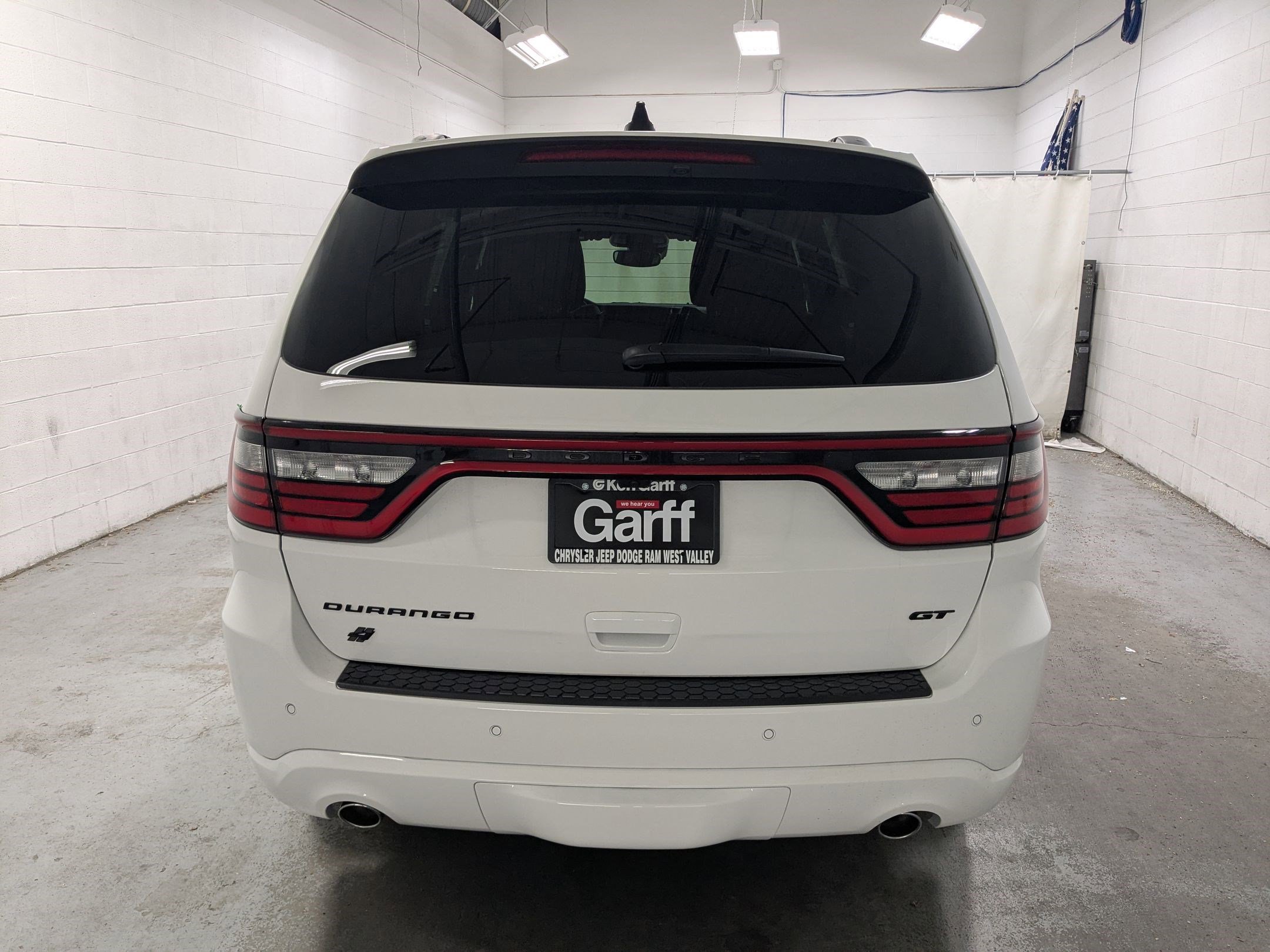 New 2026 White Knuckle Clear-Coat Exterior Paint Dodge GT Plus HEMI V8 image 5