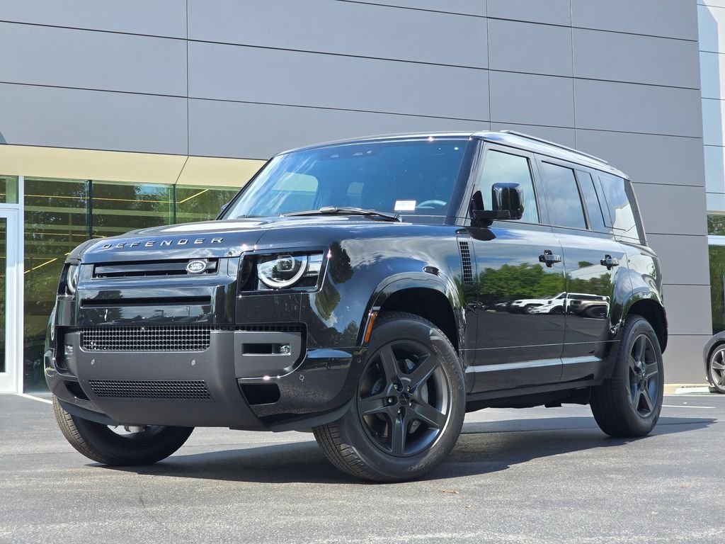 New 2026 Santorini Black Land Rover X-Dynamic SE image 2