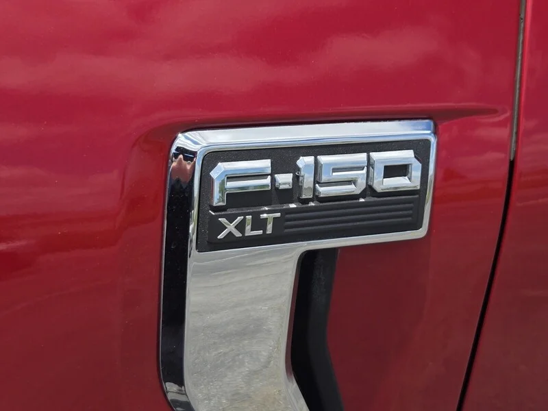 Used 2022 Red Metallic FORD XLT 4WD SUPERCREW 5.5