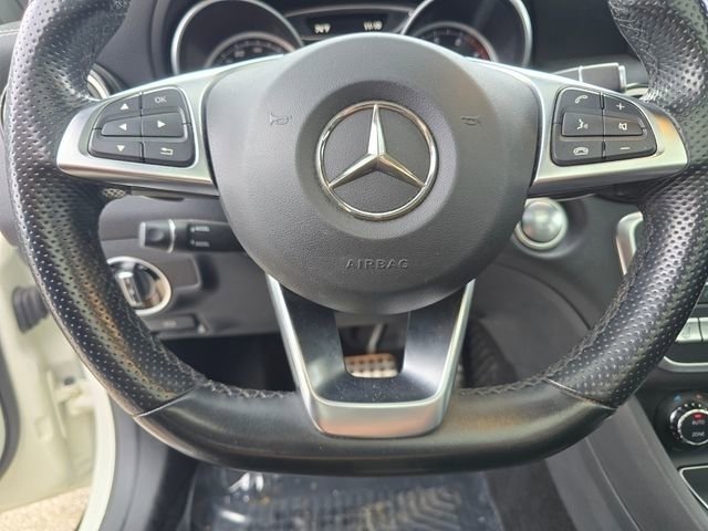 Used 2018 White Mercedes-Benz GLA 250 image 35