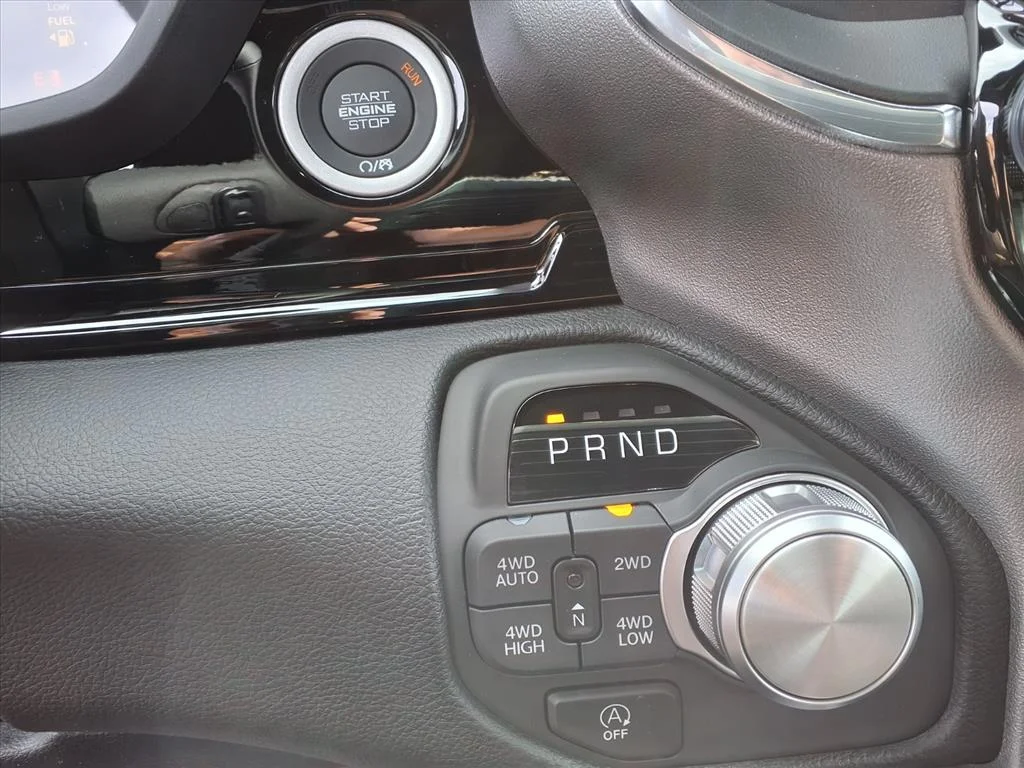 2026 RAM 1500 Laramie - Photo 9