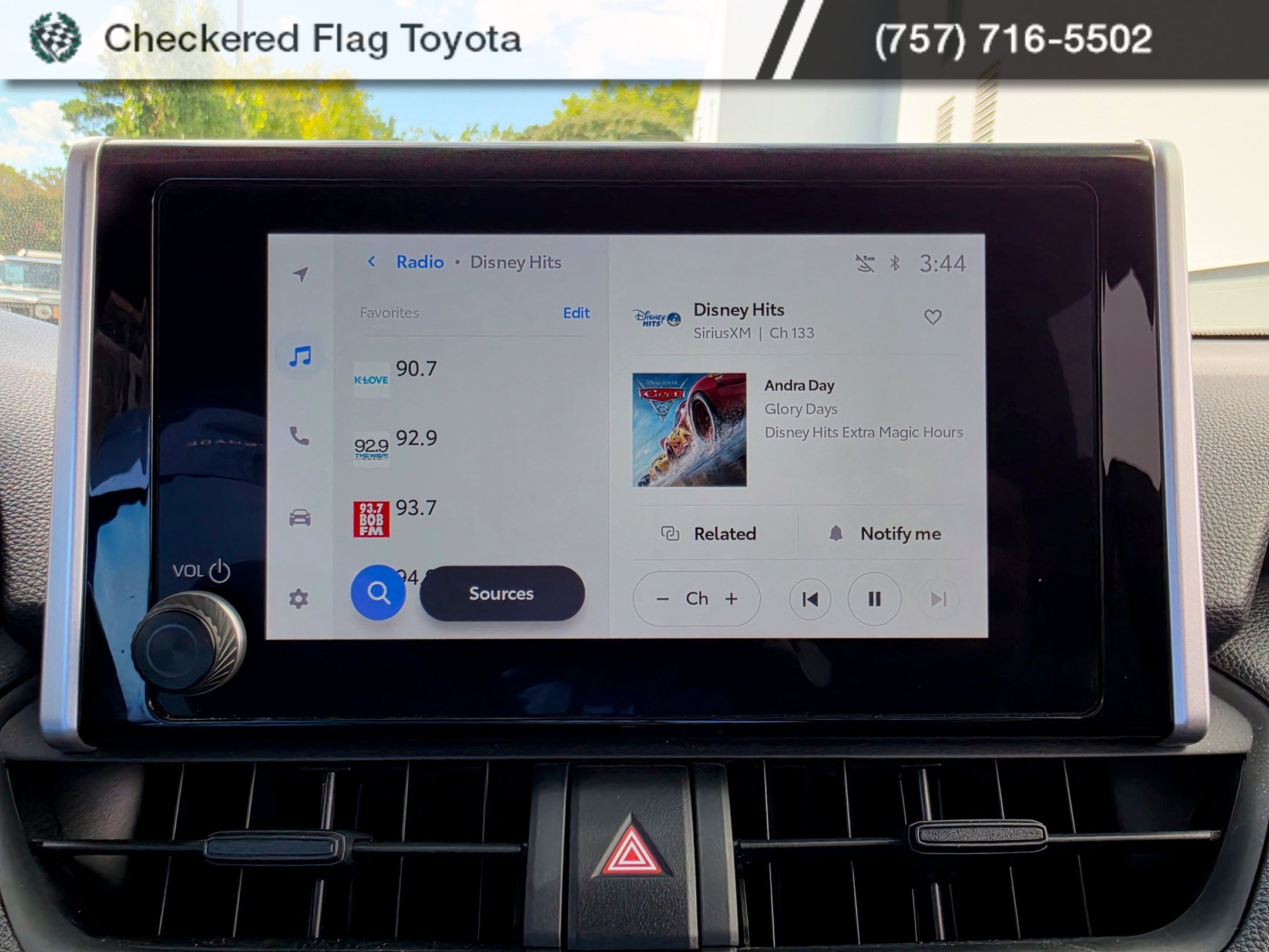 Used 2024 Ice Cap Toyota SE image 23