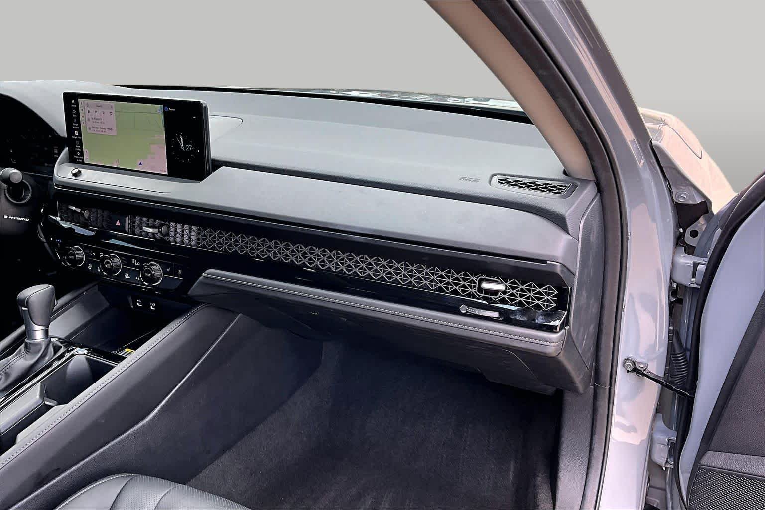 Used 2025 Urban Gray Pearl Honda Touring image 19