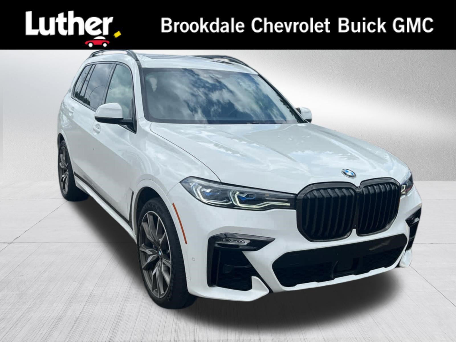 2021 BMW X7 M50i's photo