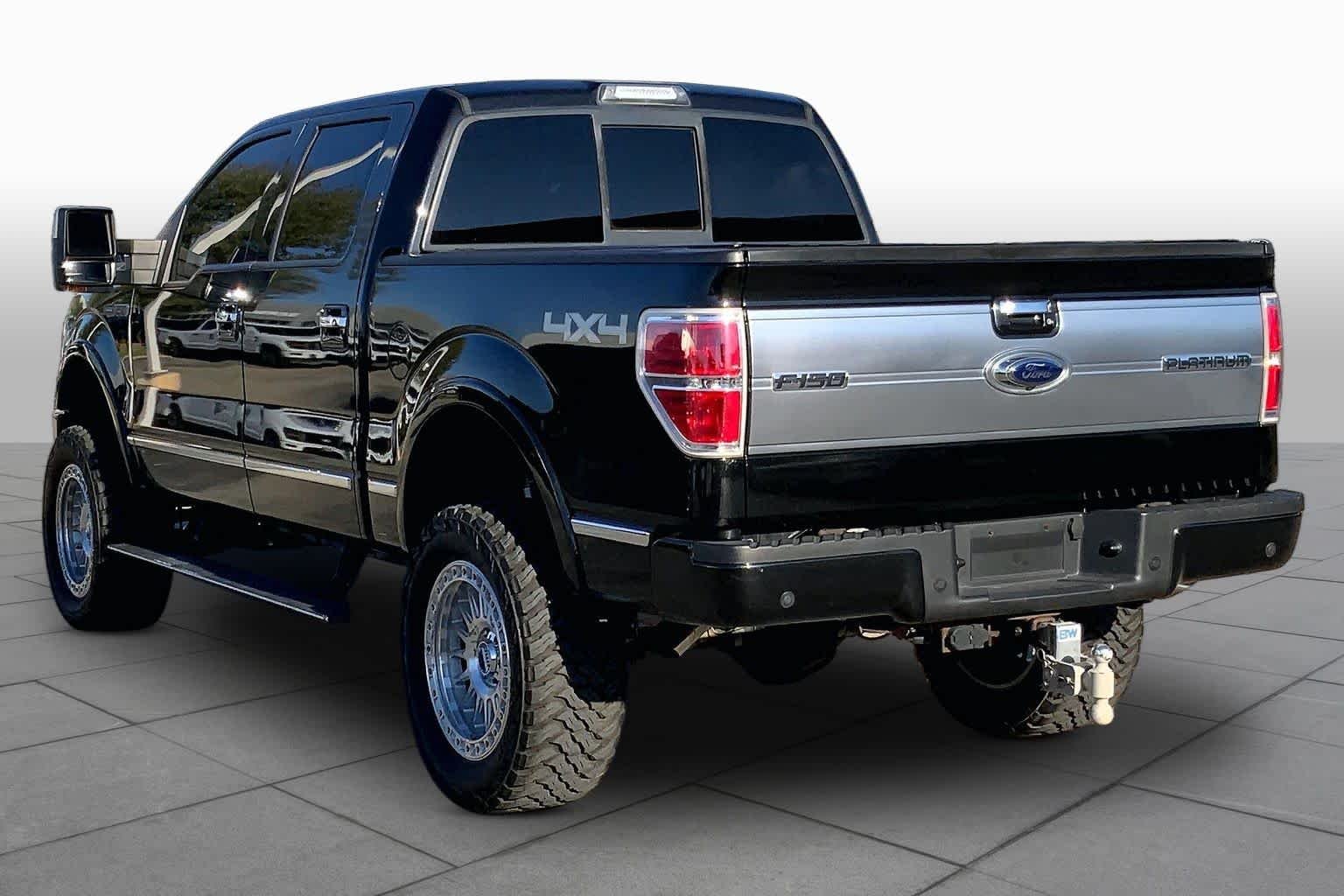 Used 2011 Tuxedo Black Metallic Ford Platinum image 11